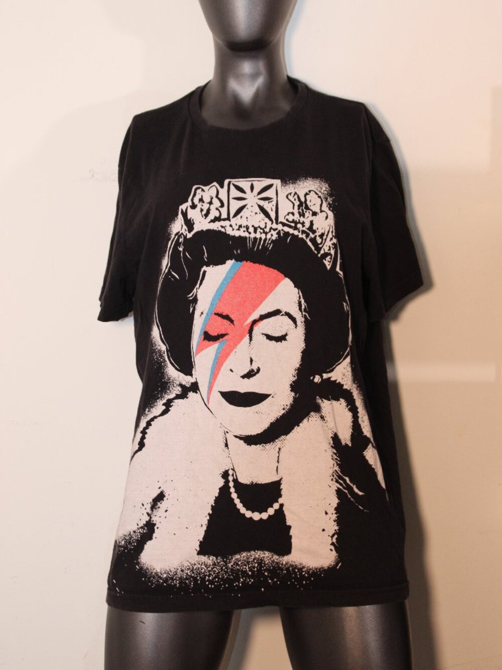 Eleven Paris Brandalised Izzy Stardust Graphic T-Shirt Black Size M